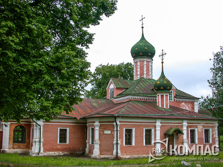 Введенская церковь Федоровского монастыря