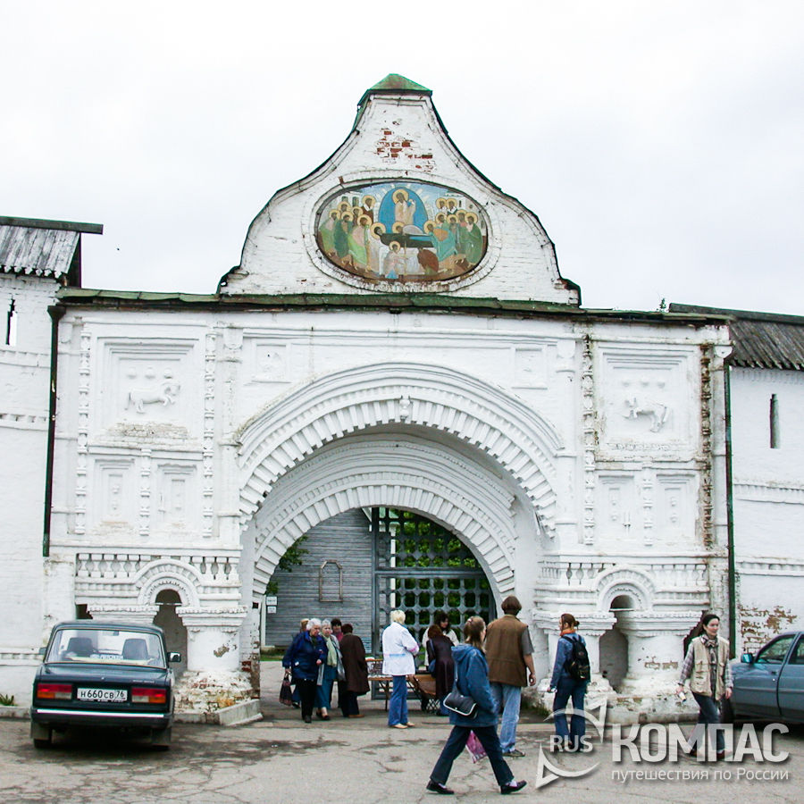 Проездные ворота (XVII в.) Горицкого монастыря