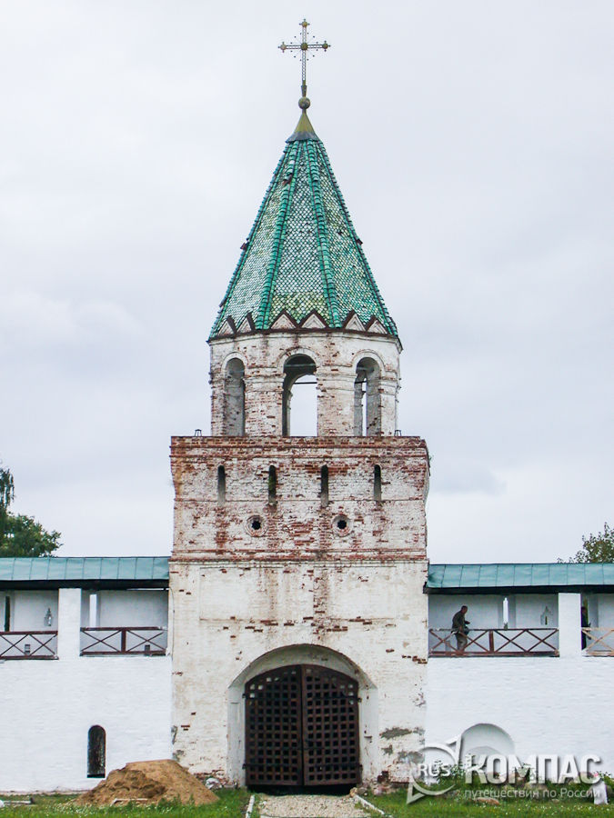 Зеленая башня Ипатьевский монастырь