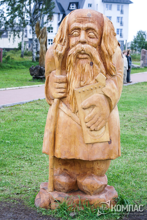 Скульптура "Вяйнименен", автор Николай Алексеев 