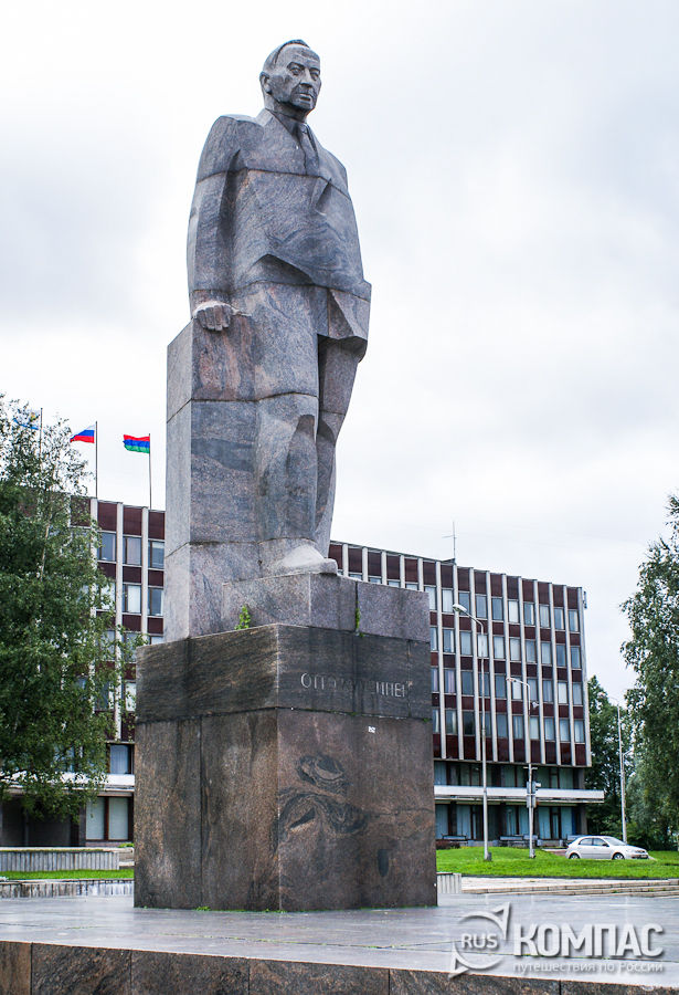 Памятник видному общественному деятелю О.В.Куусинену