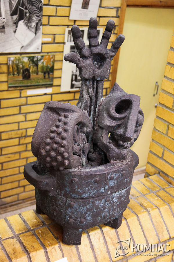 " "   "", 1968 . (, )