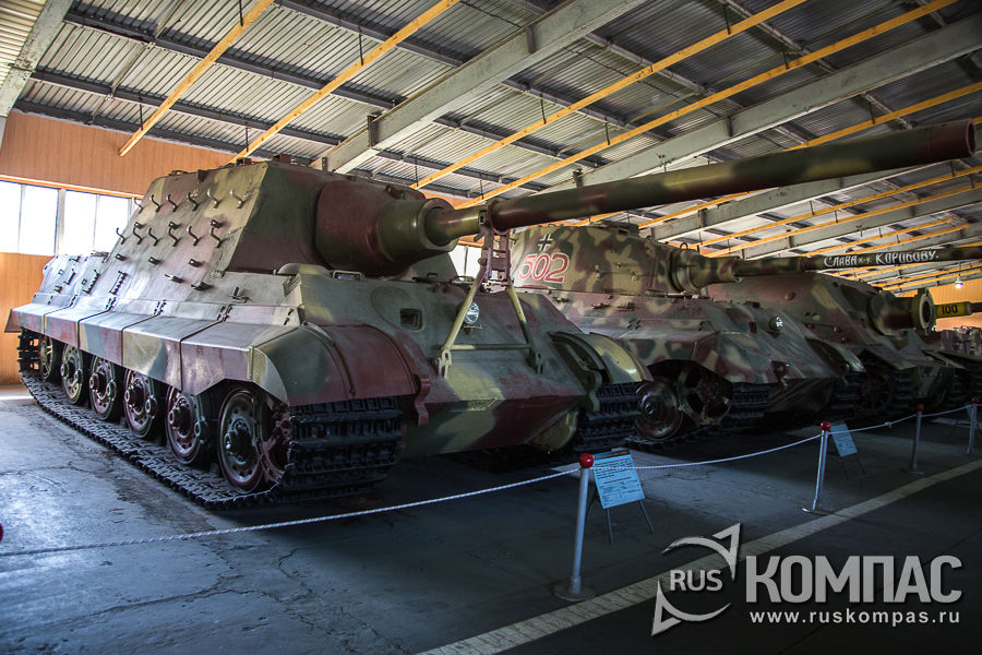 128 �� ����������� ������ "Jagdtiger"