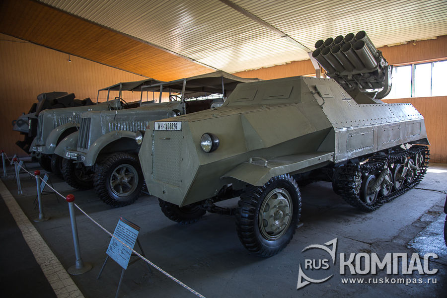       15  Panzerwerfer 42 Sd. Kfz 4/1