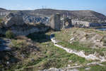 Остатки сухого рва-ловушки и каменной стены крепости Каламита