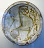 Поливная керамика, тарелка с изображением льва со змеем