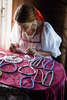 Изготовление традиционных украшений из бисера
