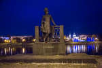 Ночной памятник Пушкину
