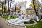Памятник студентам и преподавателям КГПИ павшим в боях 1941-1945 г.г.