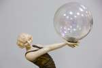 Деталь статуэтки «Танец мыльных пузырей», Арманд Годар