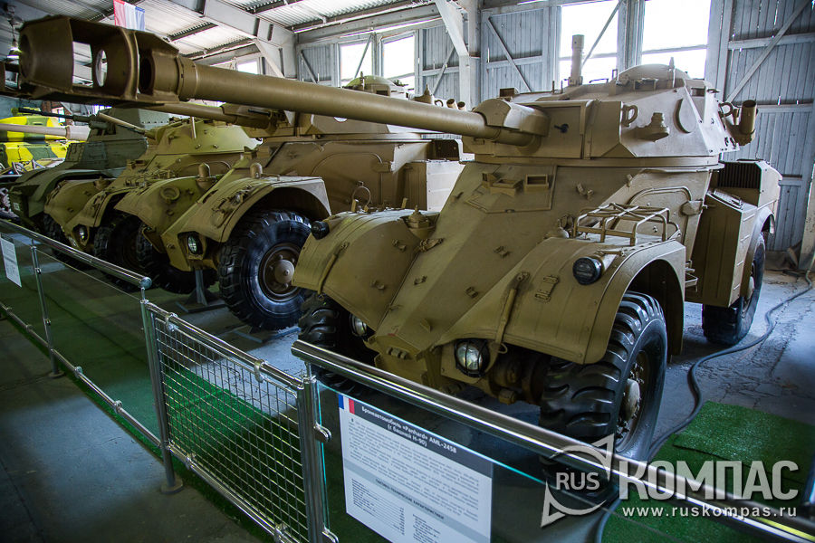 ��������������� Panhard AML-245C � ������ ��-90, 1960 ��� �������