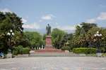 Памятник В.И. Ленина на набережной