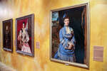 По соседству портреты Марии Фёдоровны, тогда ещё великой княгини (Генриха фон Ангели 1874г.) и княгини Зинаиды Юсуповой (Франсуа Фламенга, 1894г.)