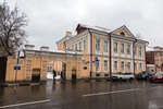 Дом купца И.К. Платонова  с воротами XVIII – XIX века (Менделеевская улица, 4)