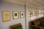 В холле «Знаменитые гости Остафьево» - галерея портретов