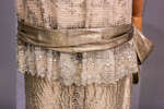 Пояс саше из серебристого-золотого ламе к платью-туники из шёлкового креп-шифона от Люсьена Лелонг, 1920-е гг.