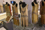 Платья-туники на сетке в стиле ар-деко, полностью расшитые бисером и пайетками