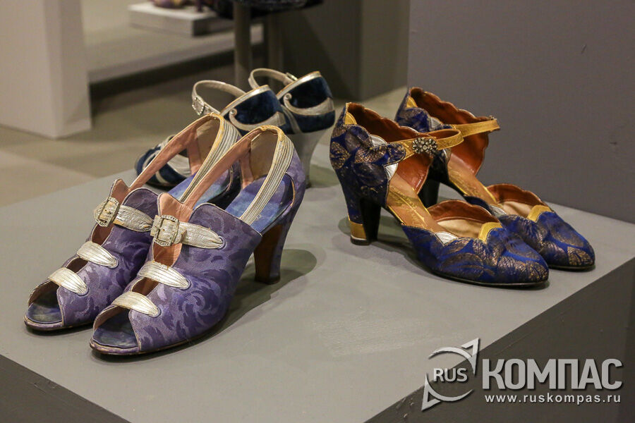 ����� ������ �� ������ ����������� ����� �� Livingston Bros (���), 1935-38 ��., ����� - �� ����� Ducerf Scavini & Fils (�������), 1924 �.