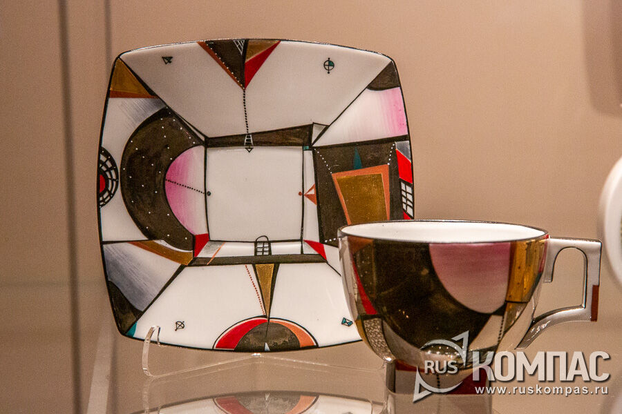 ����� � �������  �������� ������� 1995. ����� � ������� �.�. �����������