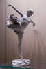 Скульптура  «Балерина Г.С. Уланова, в роли Одетты в балете Чайковского Лебединое озеро» 1940е, модель Е.А. Янсон-Манизер