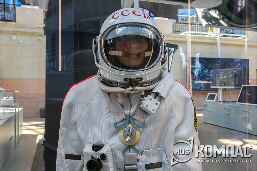 �������� ������� � ����� � 1965 ���� ������� ������ ����� � ������