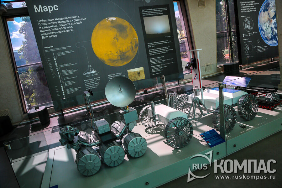 �����  �����  � ������ ����������