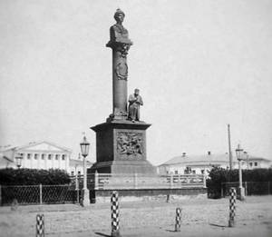 В Костроме может быть восстановлен памятник царю Михаилу Федоровичу и крестьянину Ивану Сусанину