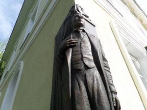 В Пензе открыли памятник Ивану Мозжухину